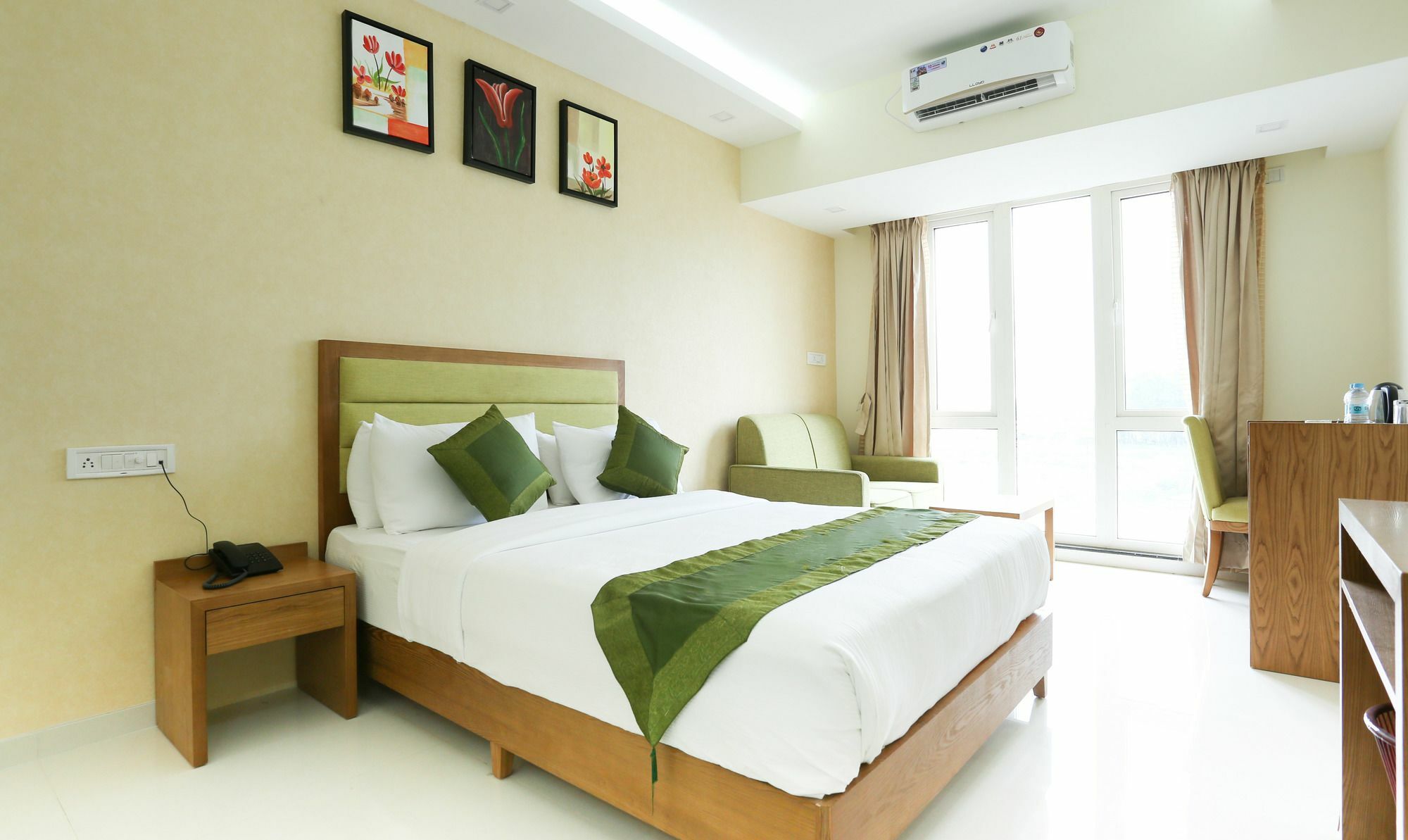 Treebo The Galaxy Chandapura Kammasandra ภายนอก รูปภาพ